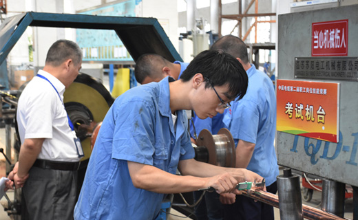 宜兴日报：岗位工人“技能秀”