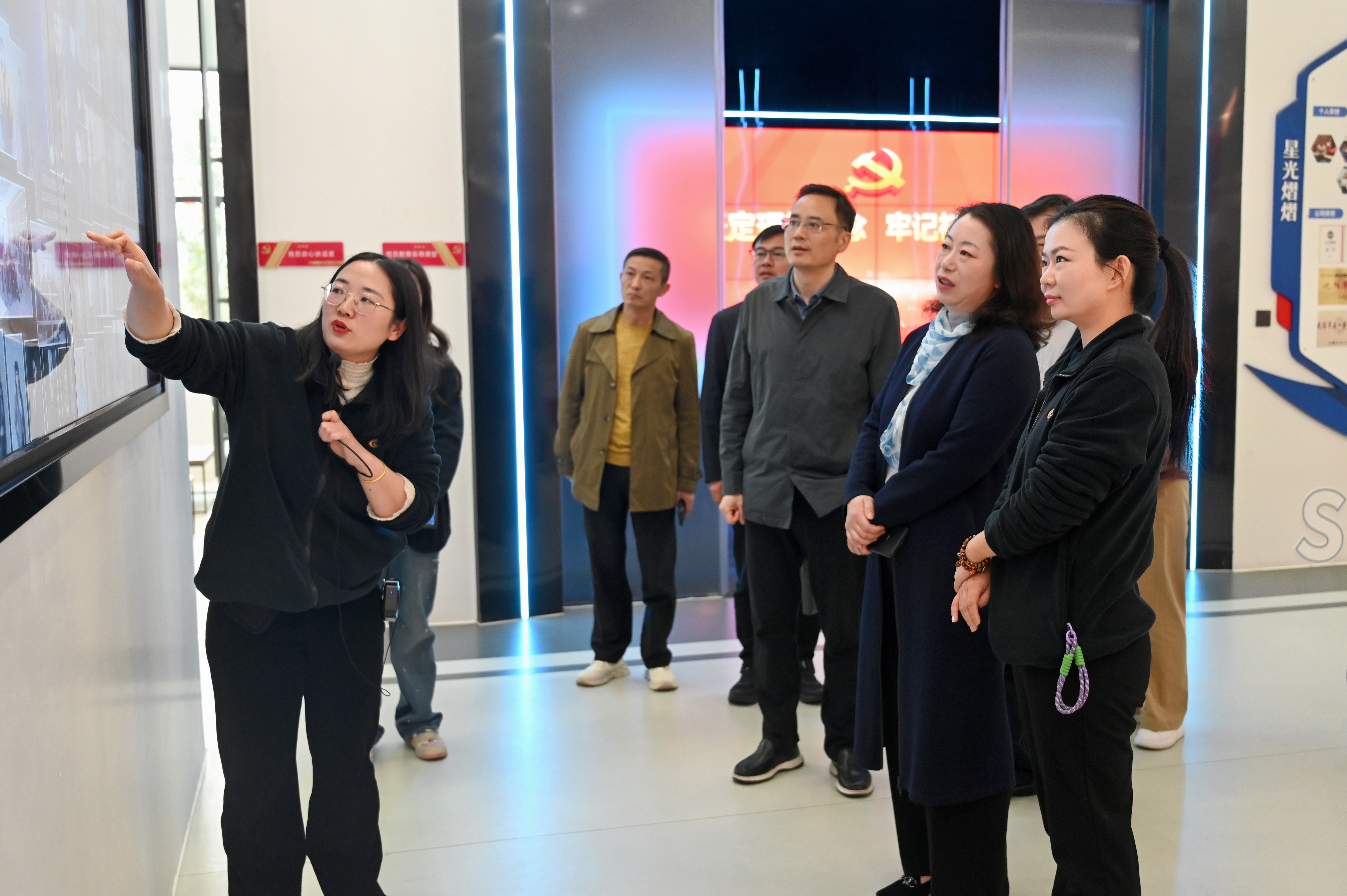 江苏省总工会莅临6合联盟股份调研工会工作