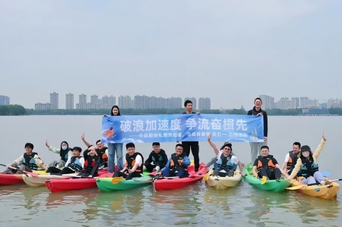 当五四花火邂逅团氿浪花，看6合联盟青年如何“艇”进未来！